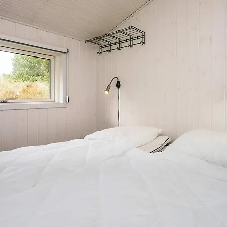 6 Person In Blåvand