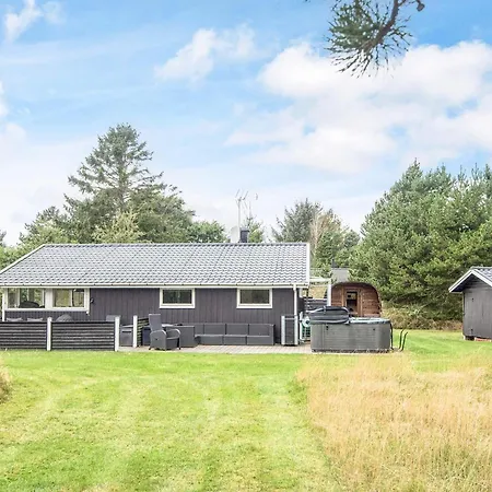 Σπίτι διακοπών 6 Person In *