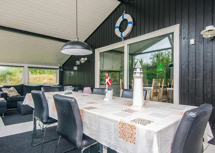 6 Person In * Blavand